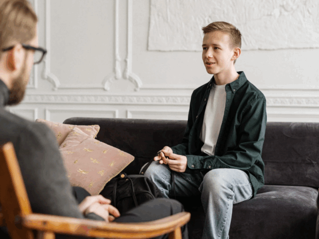 What Is the Difference Between Psychiatry and Psychotherapy?
